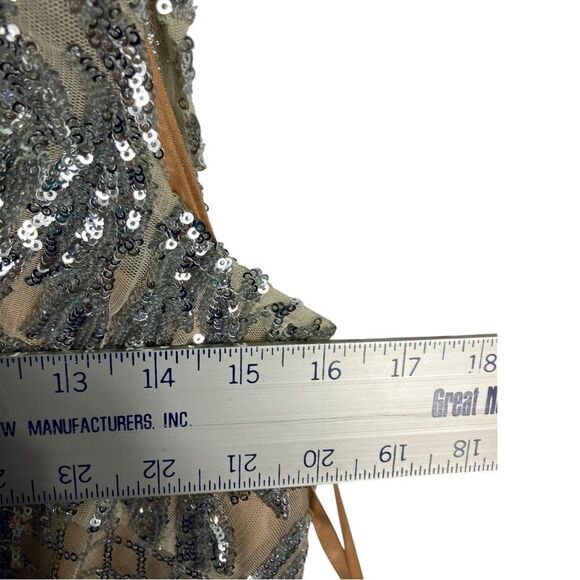 Mac Duggal 4 Nude Silver Cap Sleeve V Neck Midi Gown Art Deco Tea Length 67533 - Picture 9 of 16